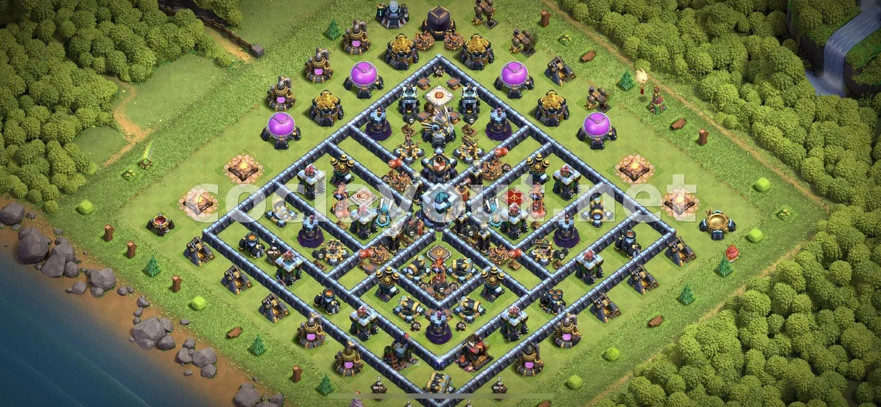Enforteix el Teu Poble amb la Base Híbrida TH13 – previsualització del disseny TH13